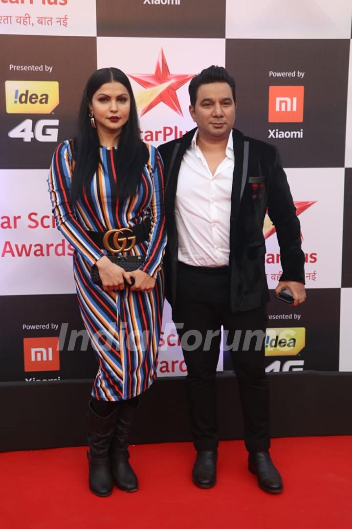 Ahmed Khan with his wife at Star Screen Awards 2018