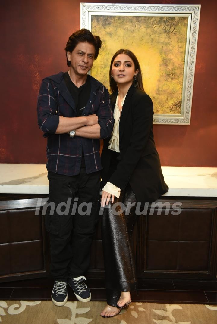 Shah Rukh and Anushka snapped at 'Zero' promotions