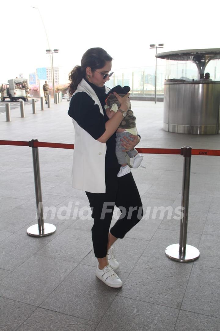 Sania Mirza Snapped at the Airport