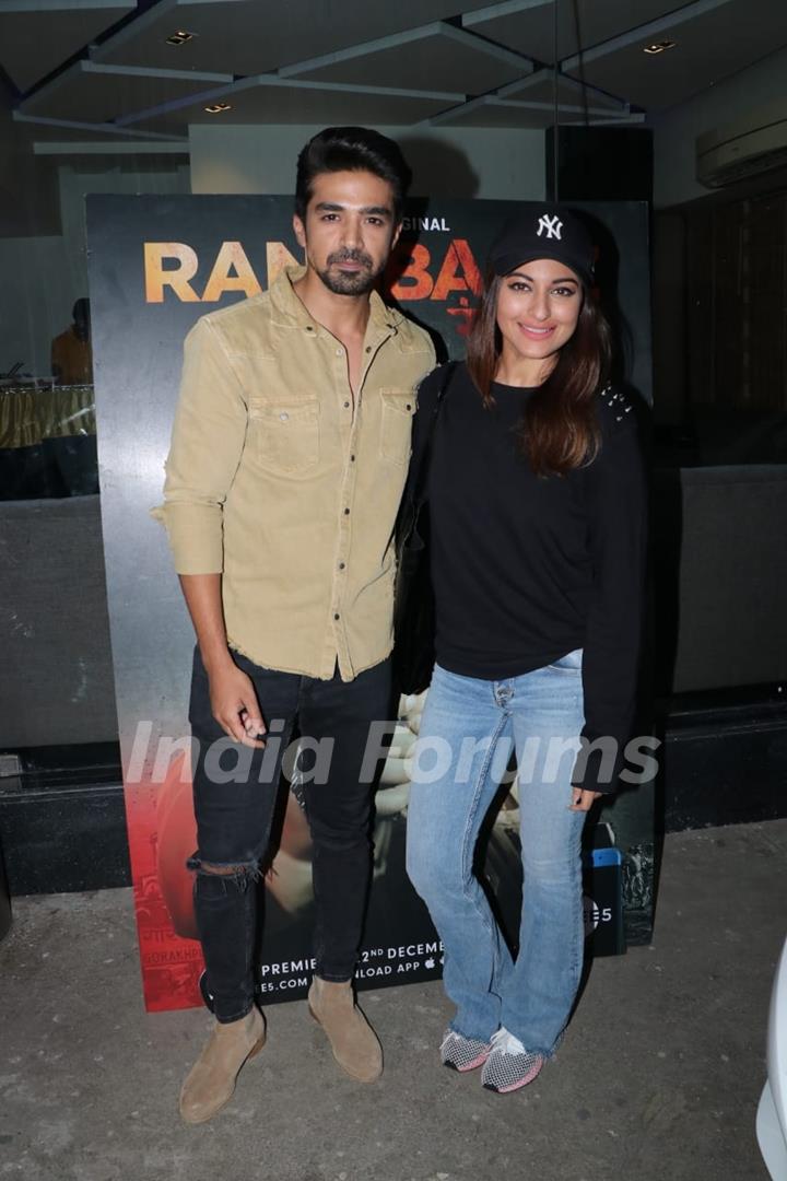 Saqib Saleem with Sonakshi Sinha at Rangbaaz Screening