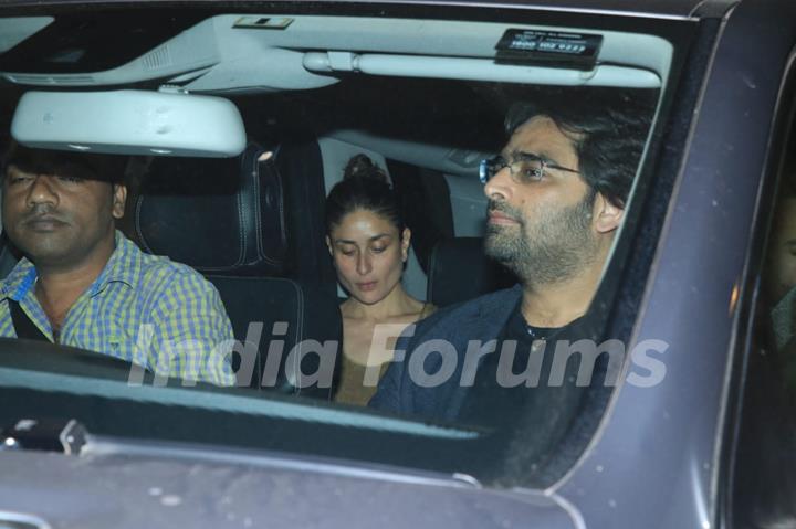 Kareena Kapoor at Saif Ali Khan House Christmas Party Pictures