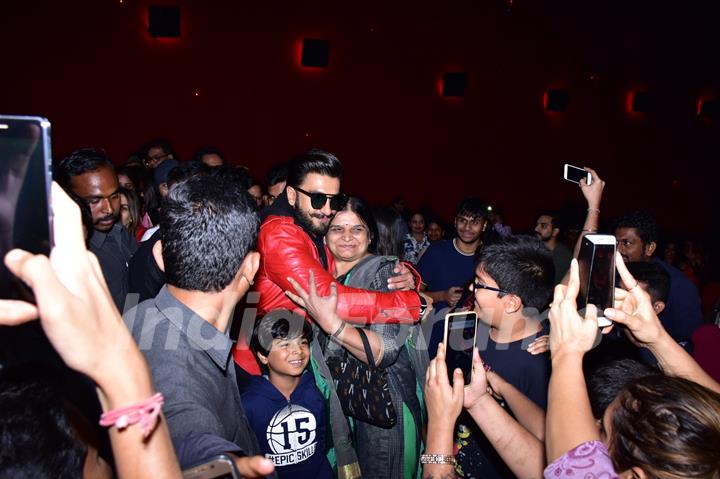 Ranveer Singh snapped with fans during screenings of Simmba at Gaiety Theatre, Bandra