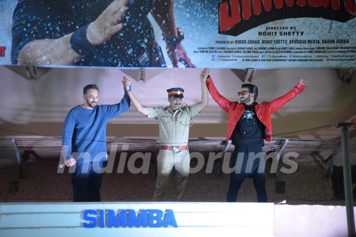 Ranveer Singh and Rohit Shetty snapped during screenings of Simmba at Gaiety Theatre, Bandra