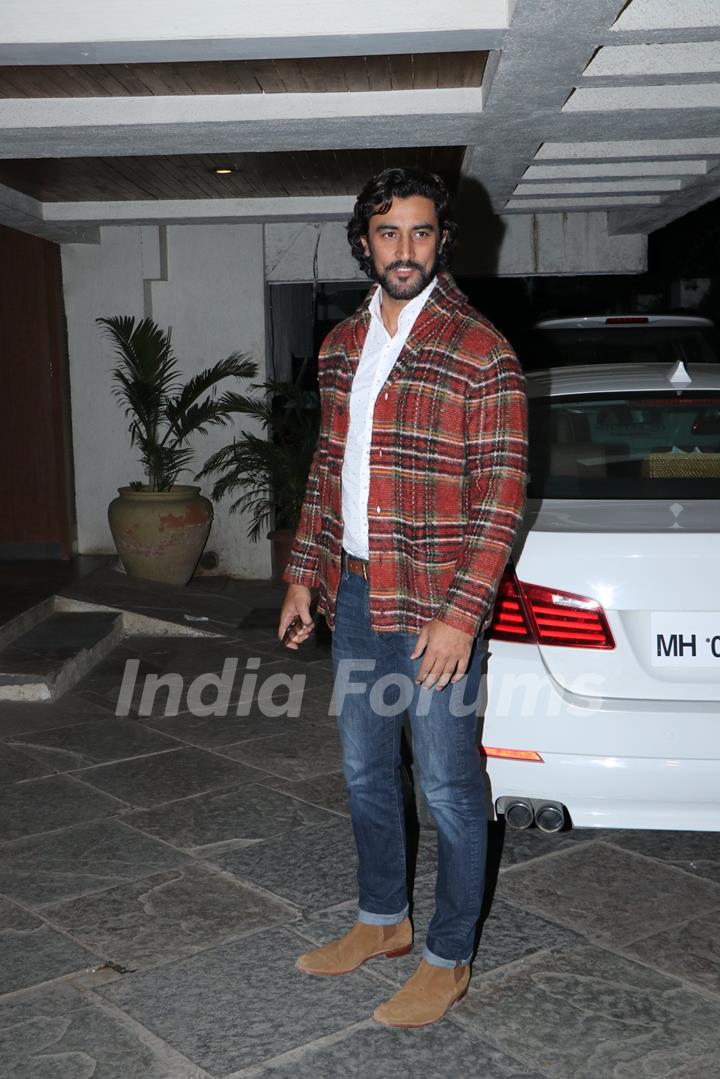 Kunal Kapoor snapped at Sonali Bendre's house party