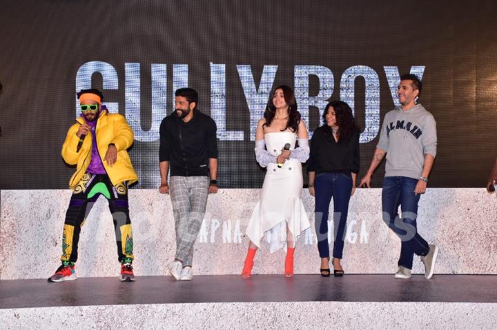 Raveer Singh, Alia Bhatt, Farhan Akhtar, Zoya Aktar and Ritesh Sidwani at Gully Boy Trailer launch