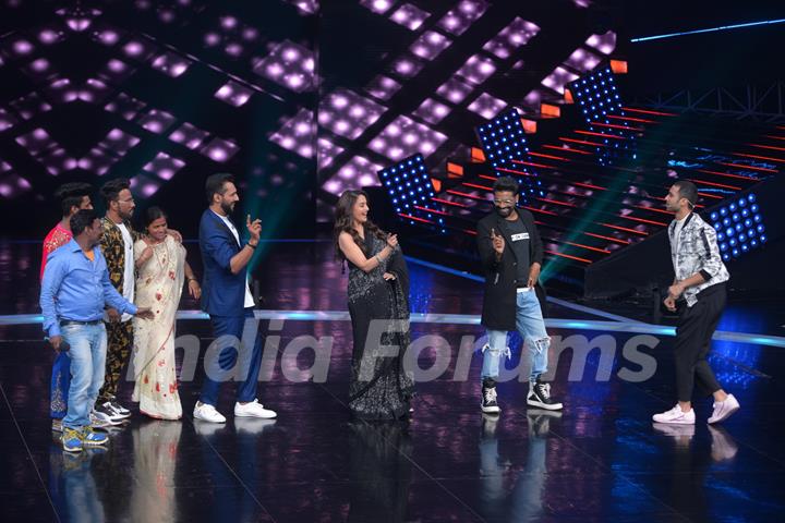 Maduri Dixit on Dance Plus 4 Sets