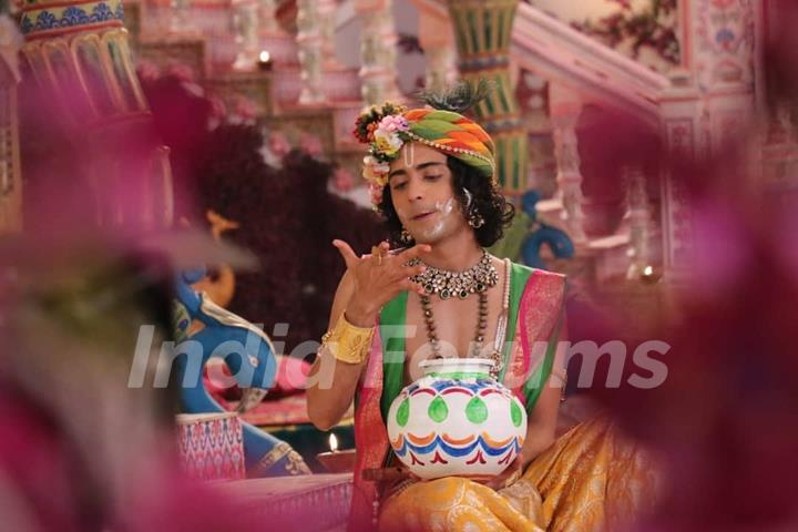 Krishna eating Makhan Still from RadhaKrishn