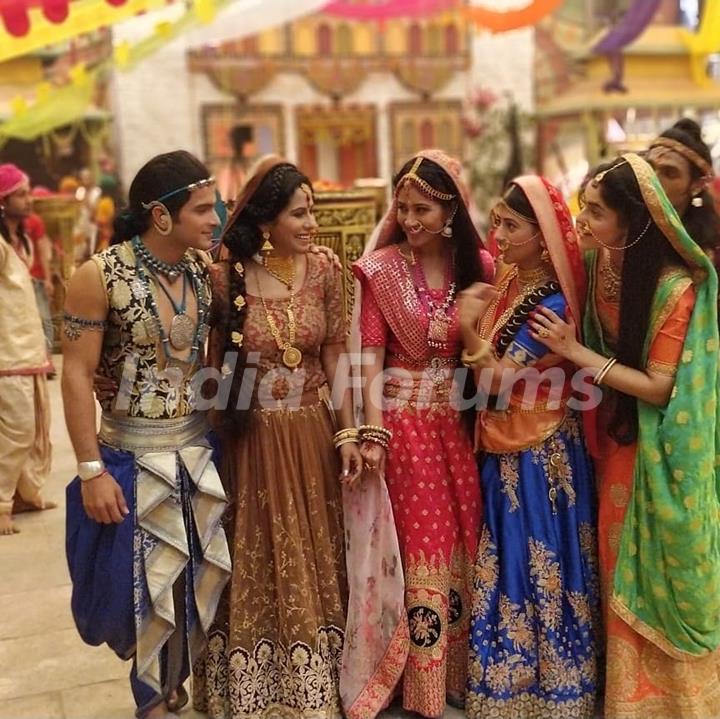 Yashoda with balram and other mothers from RadhaKrishn