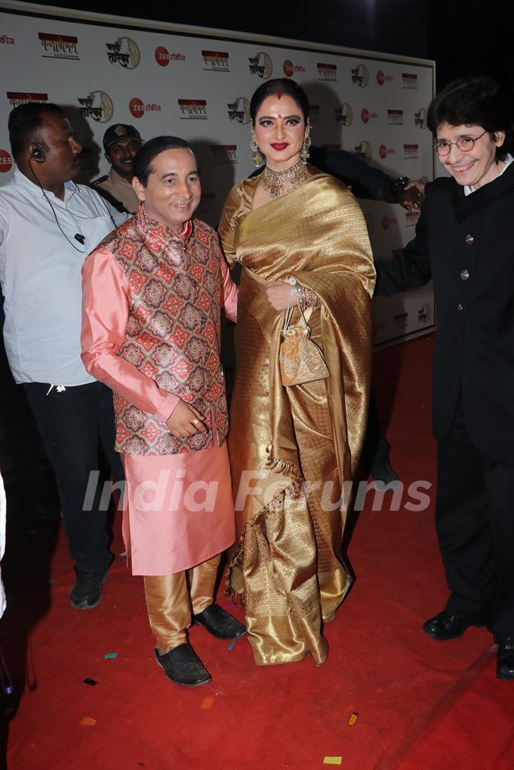 Rekha snapped at Marathi Taraka Awards 2019