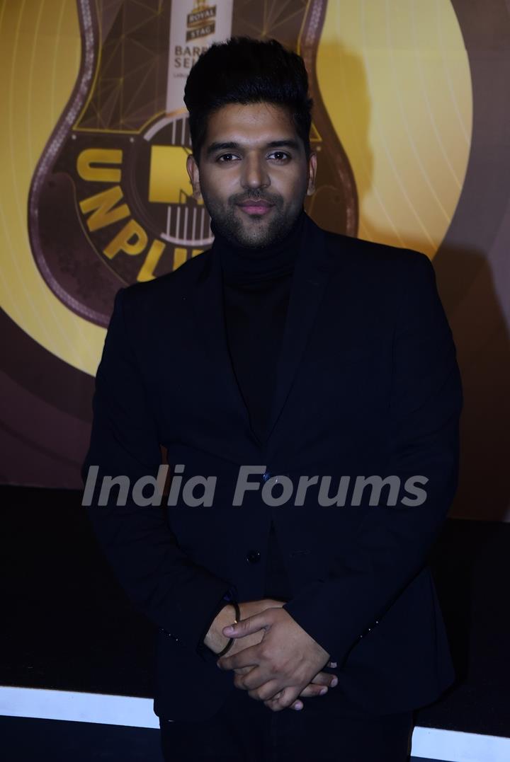 Guru Randhawa snapped at MTV unplugged