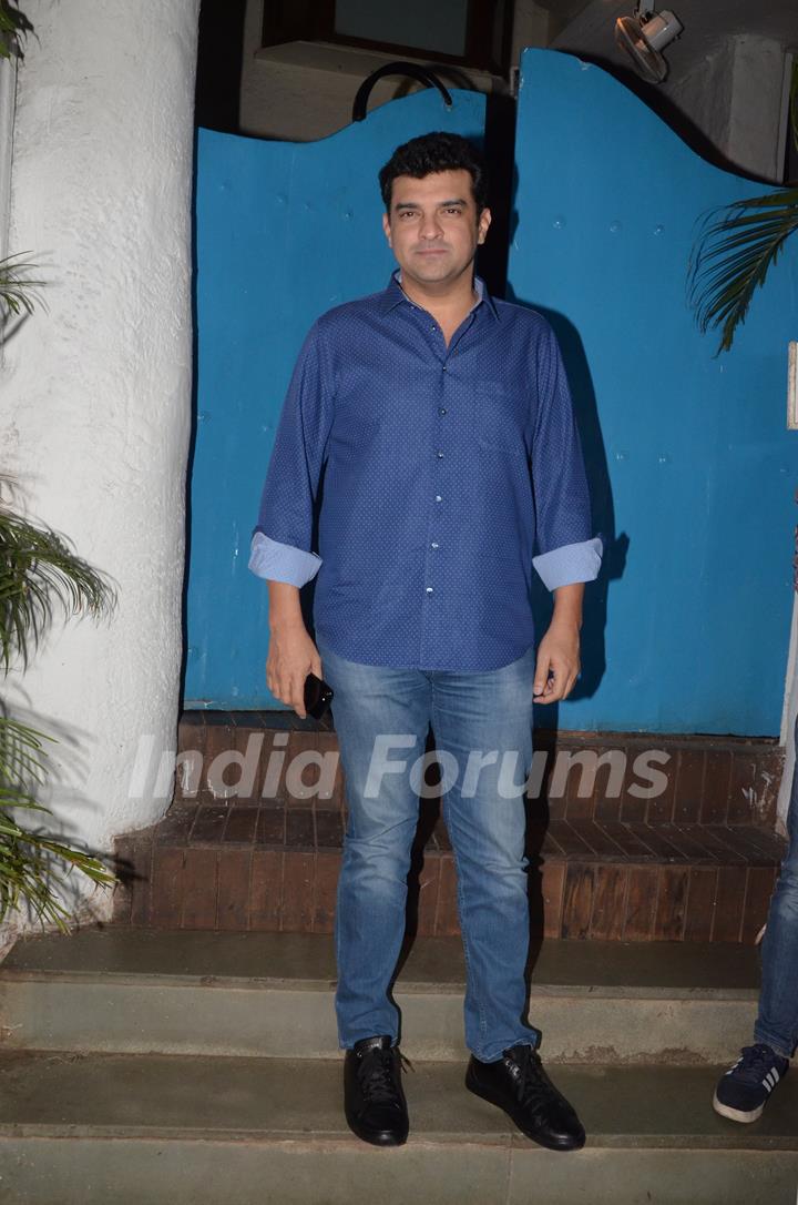 Siddharth Roy Kapoor celebrate URI's success