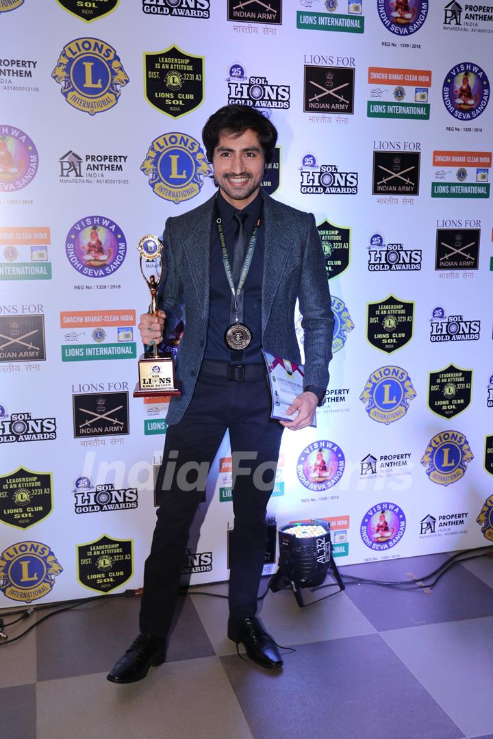 Harshad Chopda at Lions Gold Awards