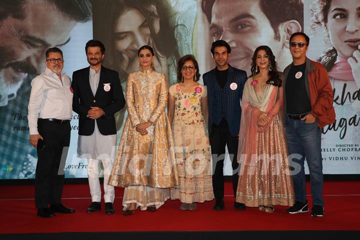 The cast of 'Ek Ladki Ko Dekha Toh Aisa Laga' at the trailer launch