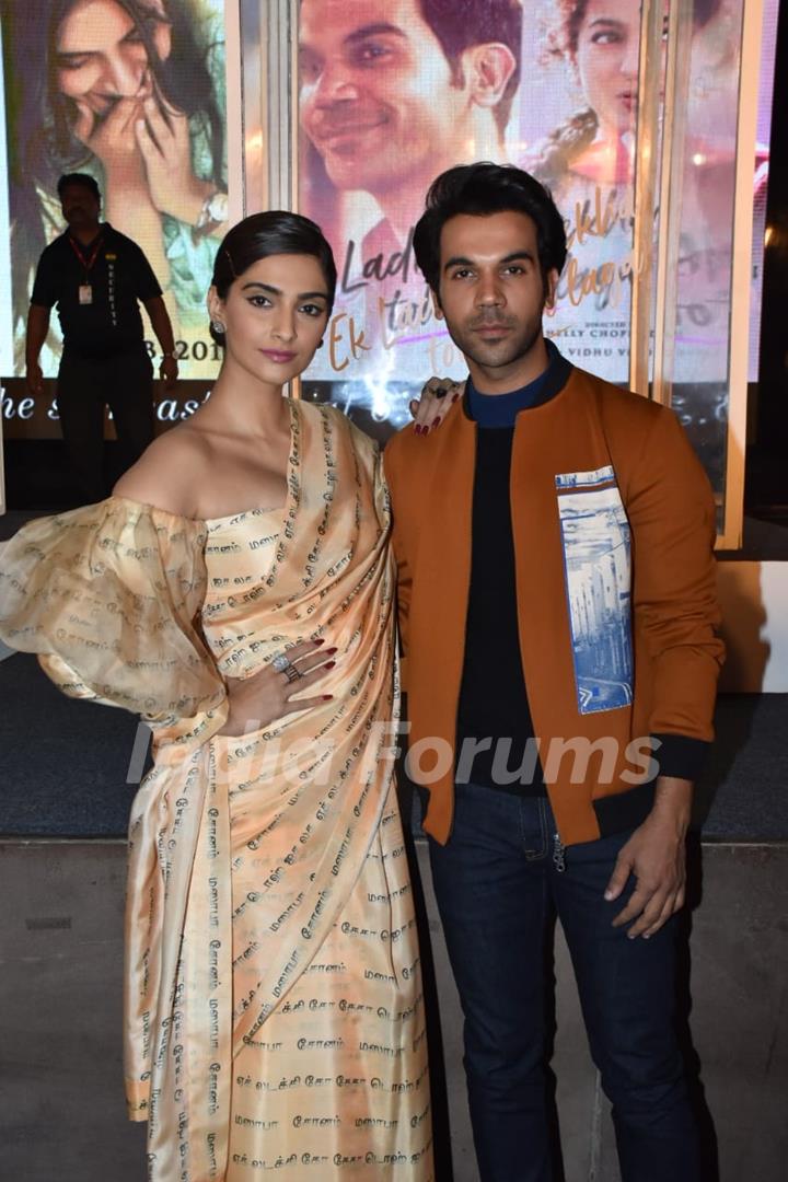 Rajkummar and Sonam at 'Ek Ladki Ko Dekha Toh Aisa Laga' Promotions