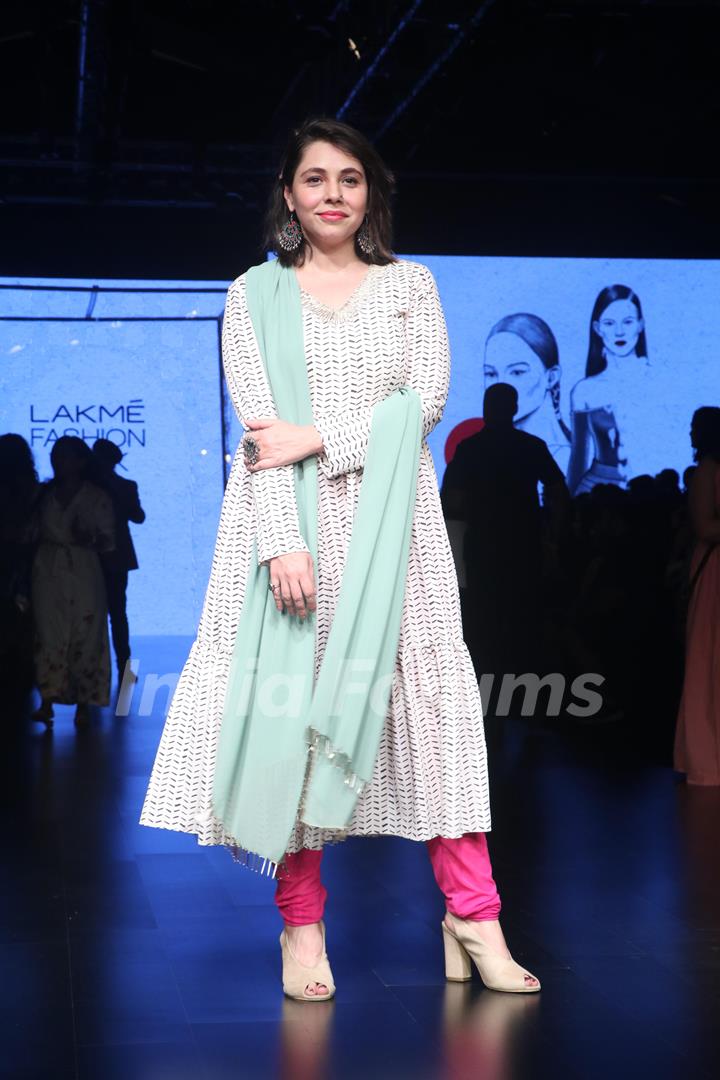 Maanvi Gagroo at 'Lakme Fashion Week'