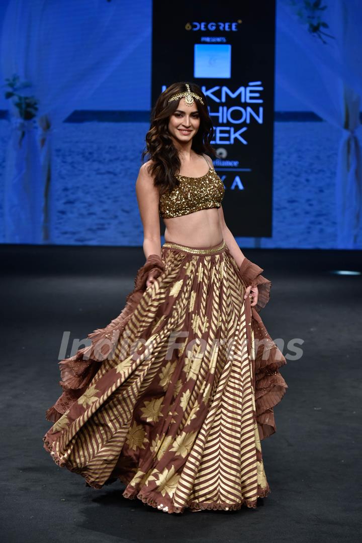 Kriti Kharbanda walks the ramp for fashion designers at 'Lakme Fashion Week'