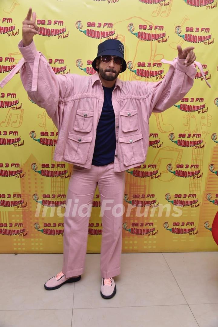 Ranveer - Alia snapped during Promotions of Gully Boy at a 98.3 Radio Mirchi