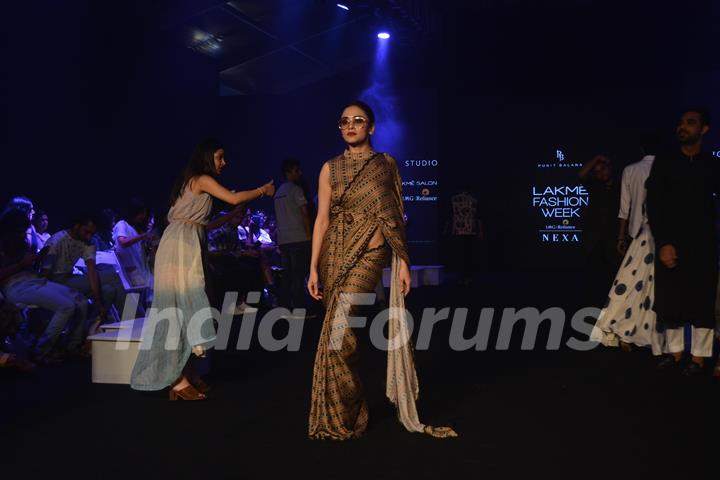 Amruta Khanvilkar snapped at Lakme Fashion Week