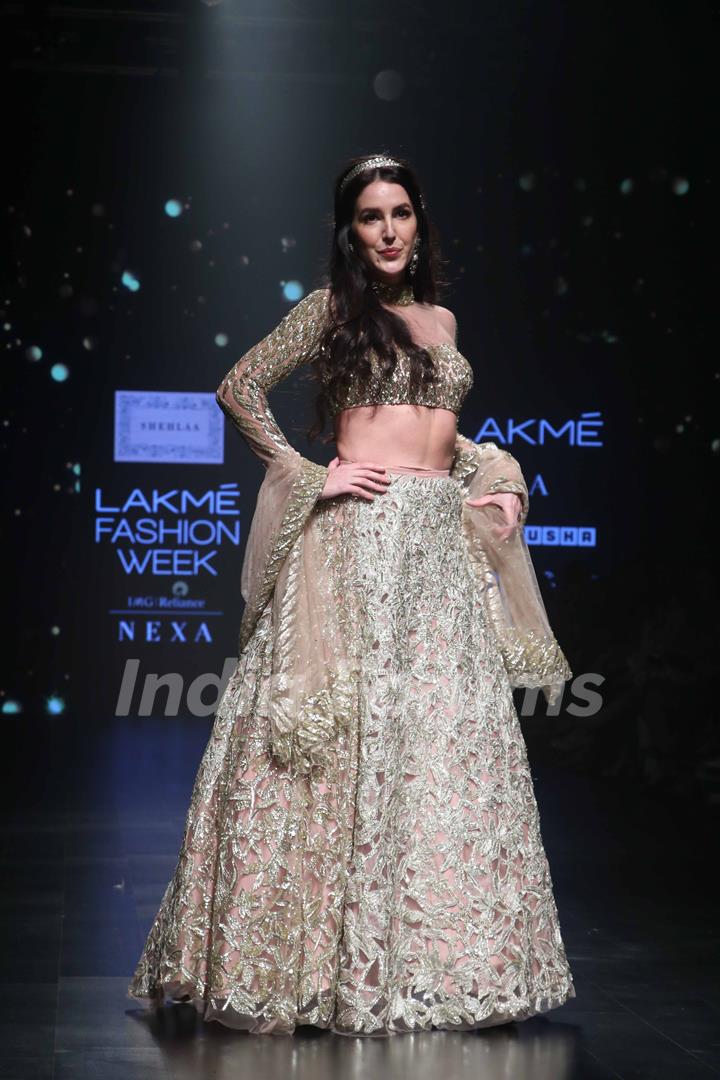 Isabelle Kaif snapped at Lakme Fashion Week