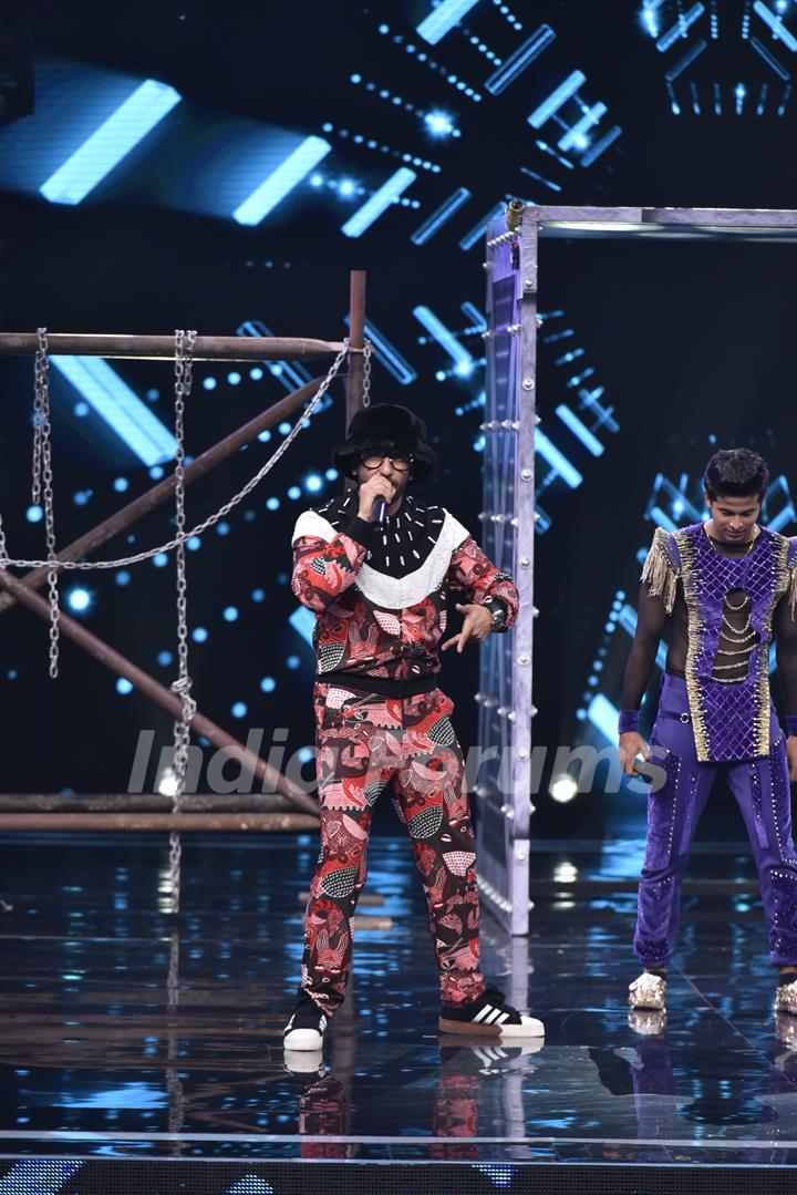 Ranveer-Alia on the sets of Super Dancer