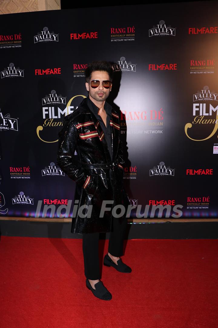 Shahid Kapoor attend Filmfare Awards