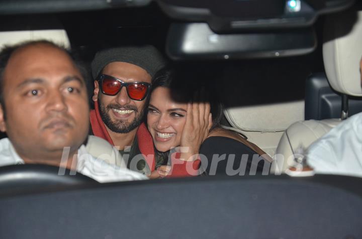 Ranveer-Deepika's PDA during the Gully Boy screening