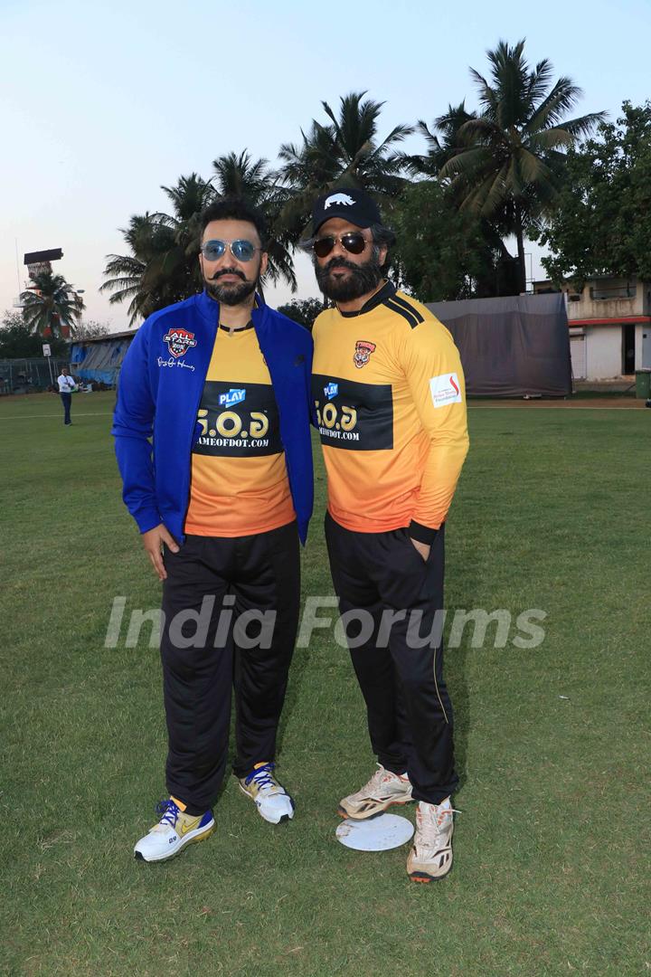 Bollywood celebrities at the Celebrity Cricket League!