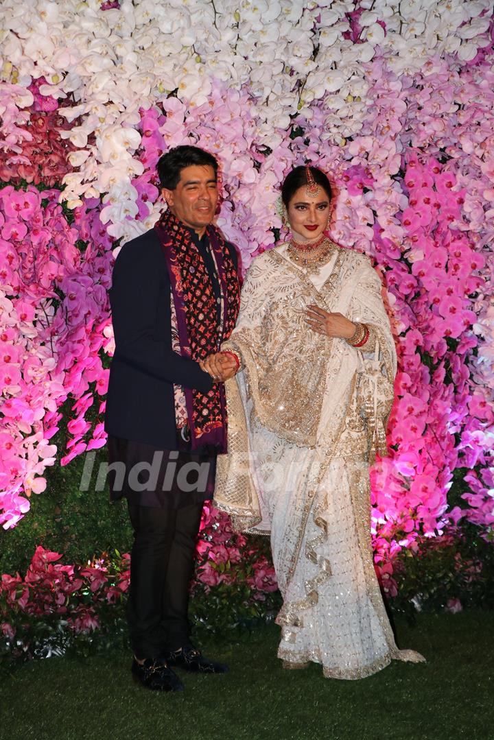 Rekha and Manish Malhotra at Ambani Wedding!