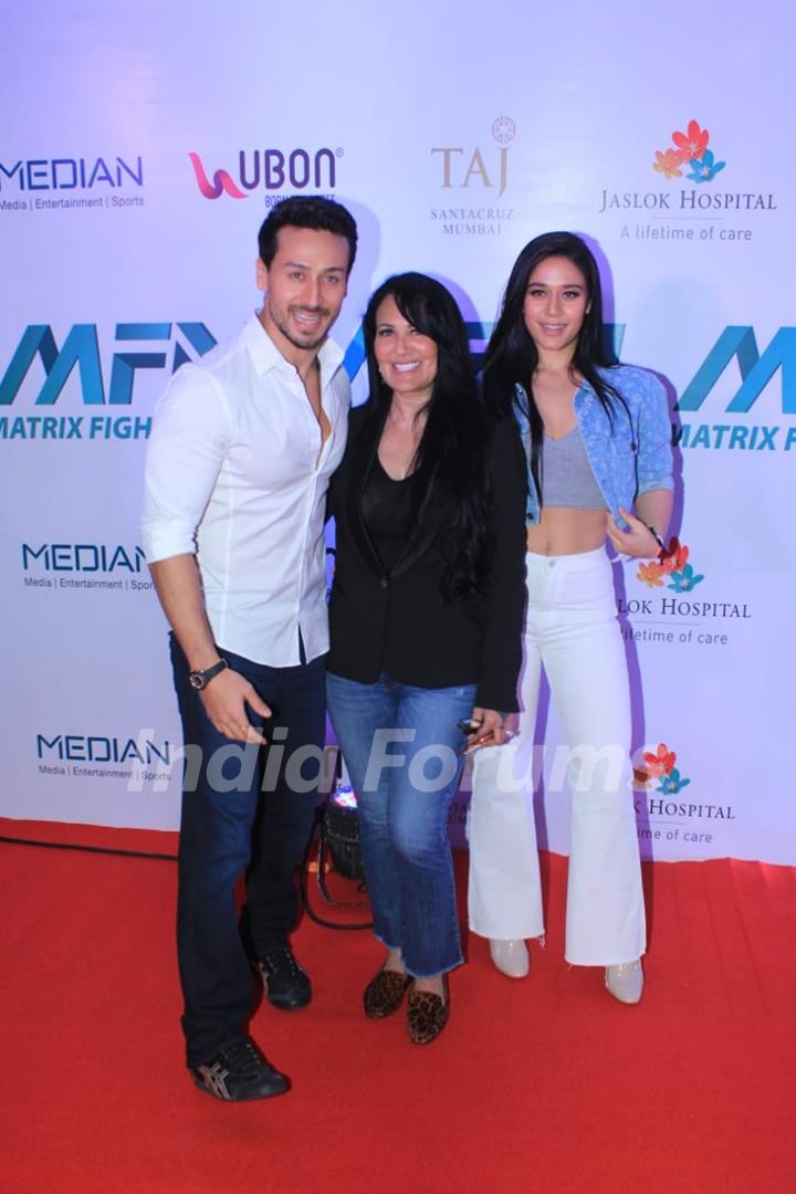 Tiger Shroff with mother Ayesha Shroff and sister Krishna Shroff at Matrix Fight night