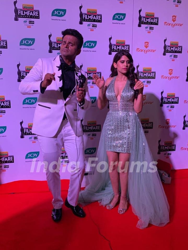 Bollywood Celebrities rock the Filmfare awards 2019!