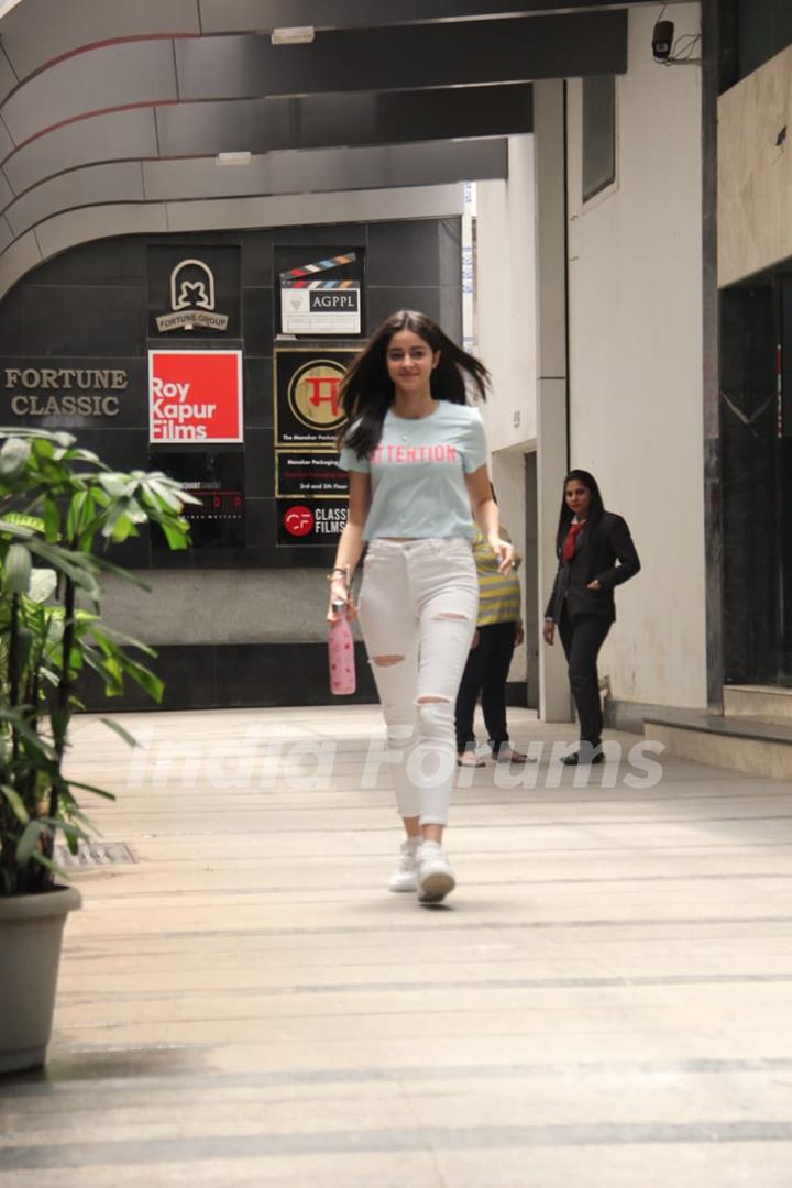 Ananya Pandey spotted hitting the gym.