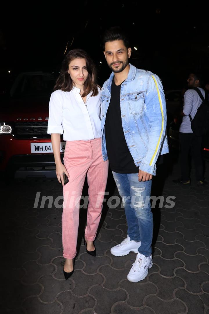 Soha Ali Khan with Kunal Khemu at special screening of 'De De Pyar De'