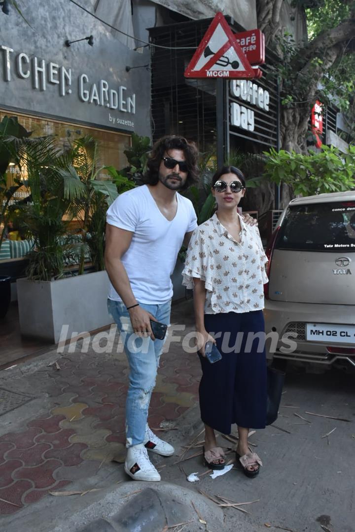 Bollywood celebrities spotted around the town!