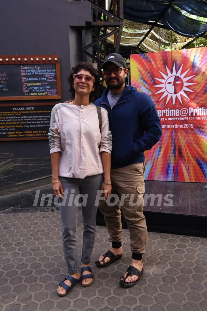 Aamir Khan and wife Kiran Rao spotted around the town!