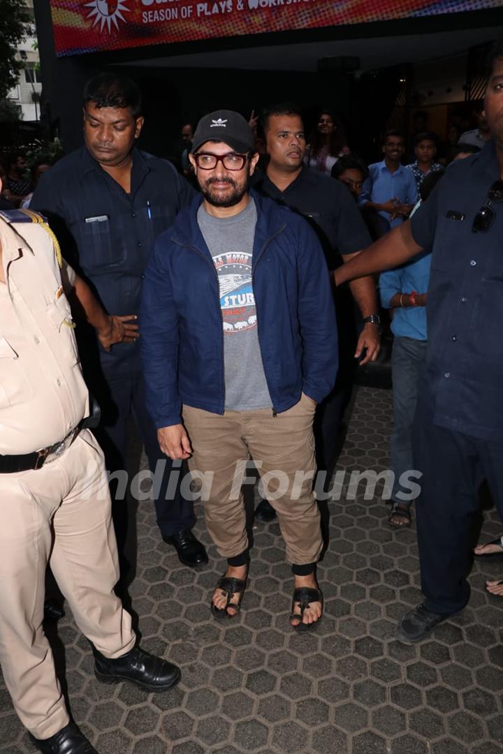 Aamir Khan spotted around the town!