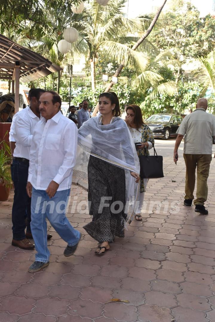 Raveena Tandon at Veeru Devgan prayer meet 