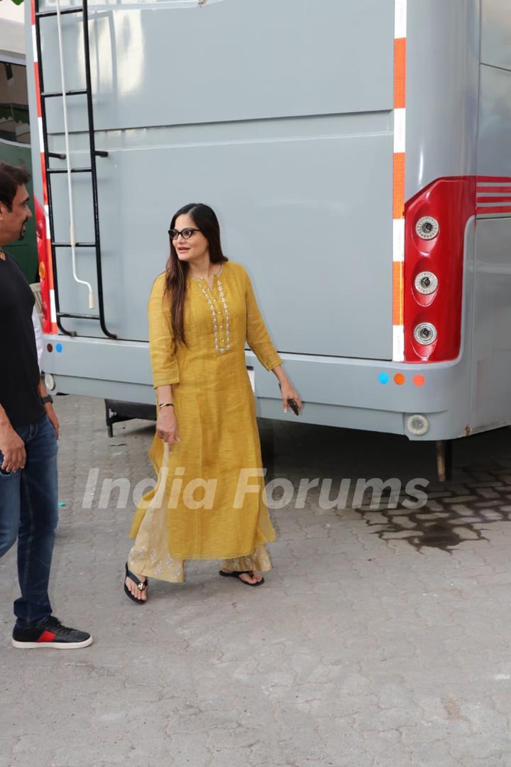 Alvira Khan Agnihotri spotted at Mehboob studio for Bharat promotion