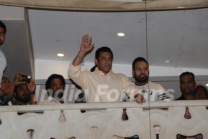 Salman Khan and his bodyguard Shera were spotted celebrating Eid with fans