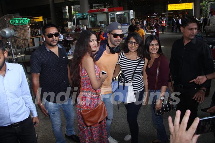 Varun Dhawan snapped at the airport with his fans