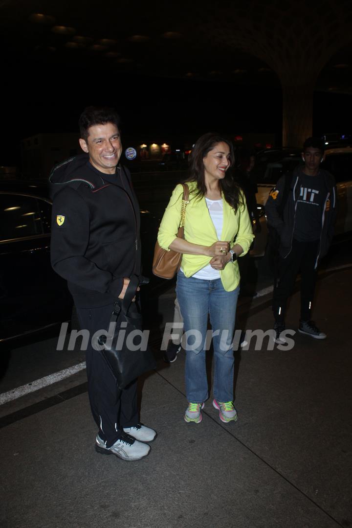 Madhuri Dixit snapped wit husband Sriram Nene at the airport