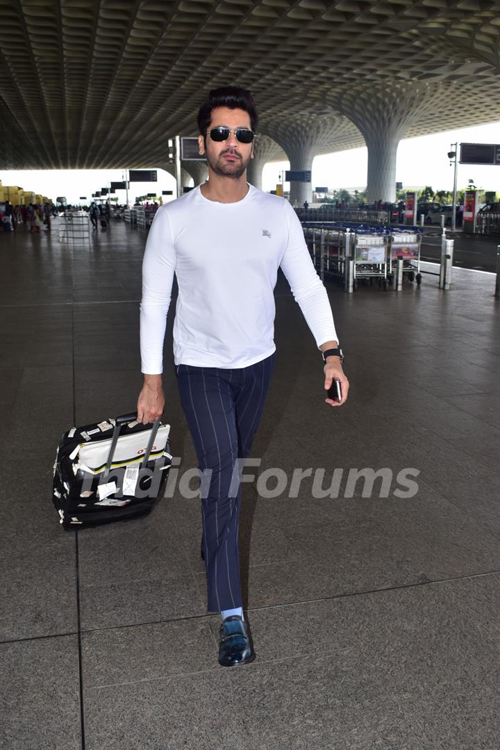 Arjan Bajwa snapped at the airport