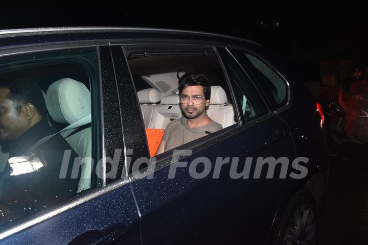 Nikhil Dwivedi was papped at the special screening of Super 30