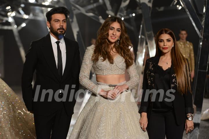 Sara Ali Khan snapped while walking the ramp for Shane and Falguni at India couture week show