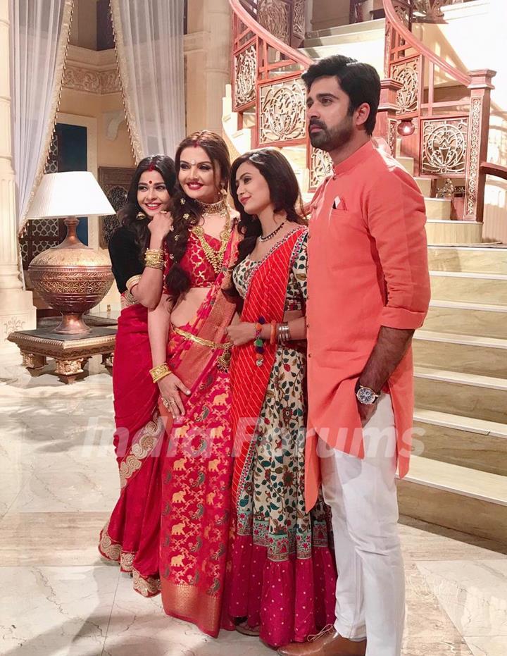 Deepshikha Nagpal bids a heartfelt goodbye to Avinash Sachdev and Aditi Rawat