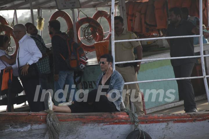 Akshay Kumar spotted around the town!