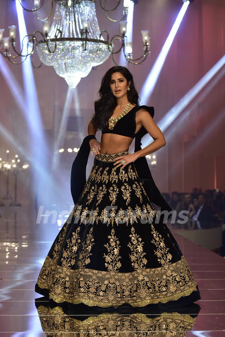 Katrina Kaif walks the ramp at Lakme Fashion Week 2019!