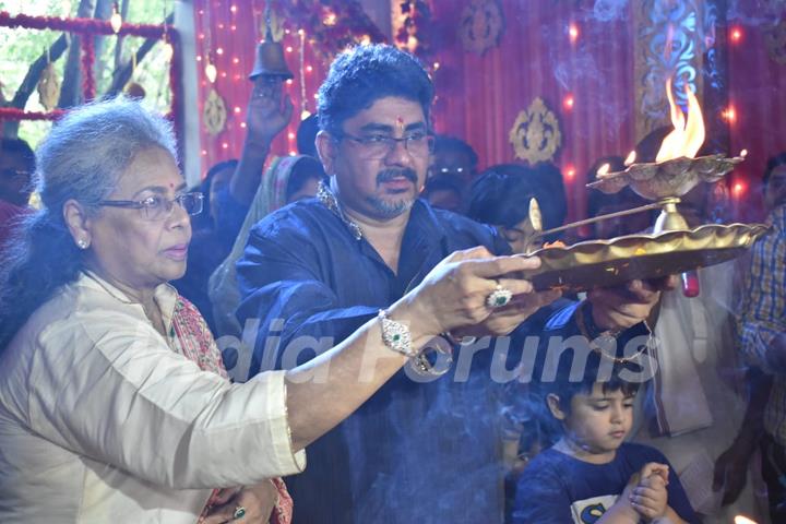 Rajan Shahi and Deepa Shahi welcomes Ganpati