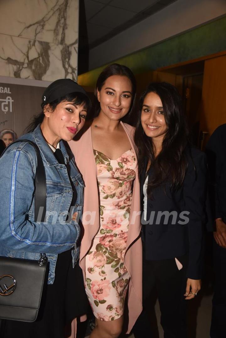  Sonakshi Sinha and Shraddha Kapoor at the special screening of Chhichhore!