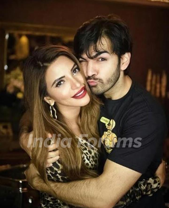 Shama sikander with karan grover