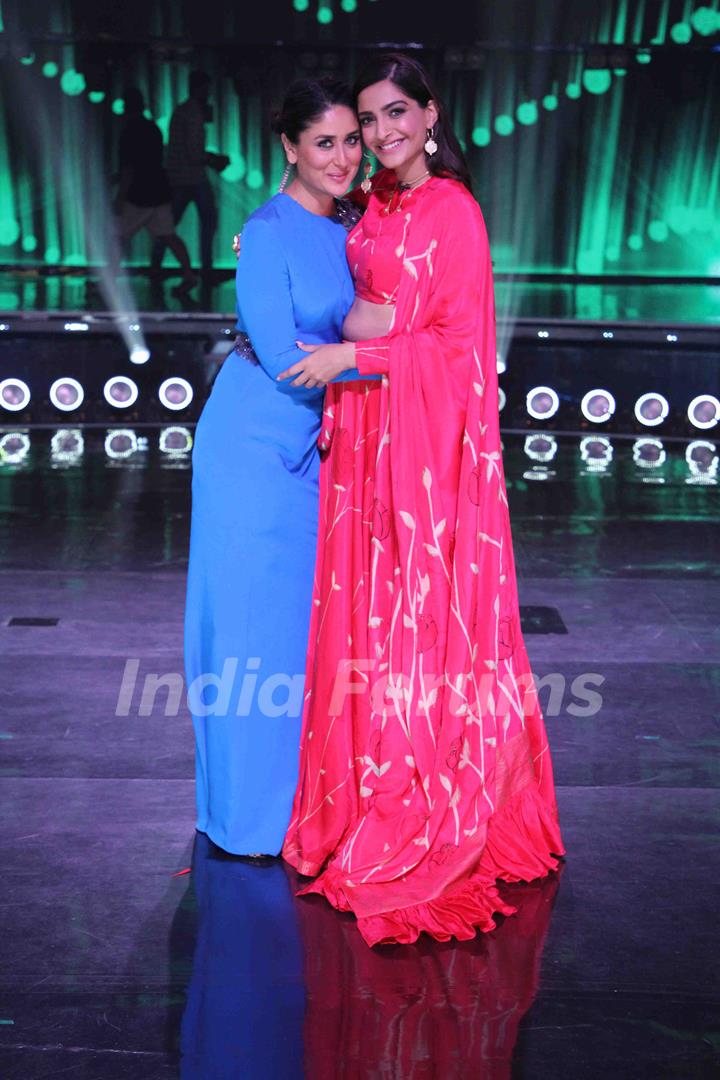 Kareena Kapoor Khan and Sonam Kapoor on DID